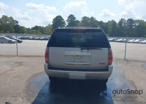 2008 GMC Yukon Denali из США, поврежденный, VIN 1GKFK638X8J245598